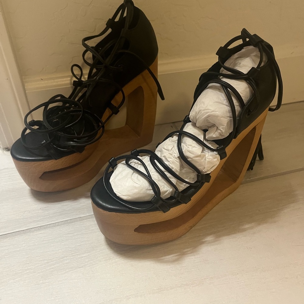 NWOT Jeffrey Campbell Wedges
